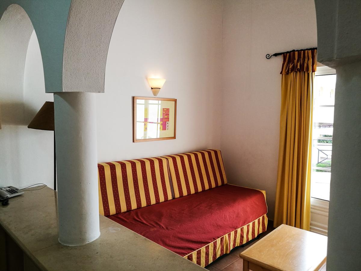 Club House Cvl Hotel Praia Da Luz Bagian luar foto