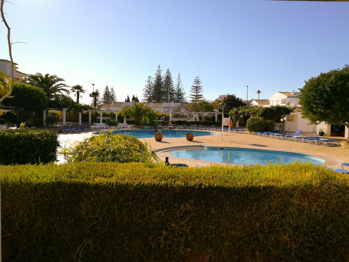 Club House Cvl Hotel Praia Da Luz Bagian luar foto