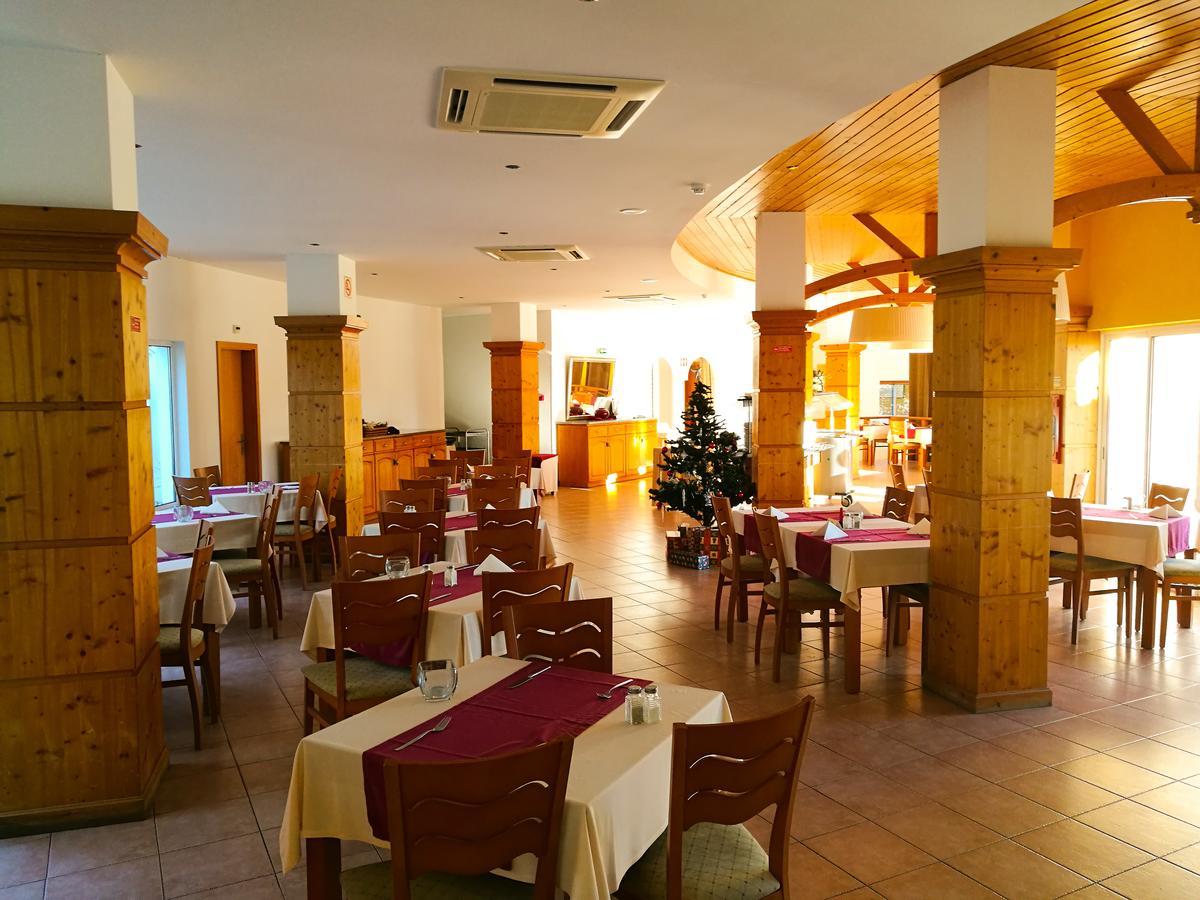 Club House Cvl Hotel Praia Da Luz Bagian luar foto
