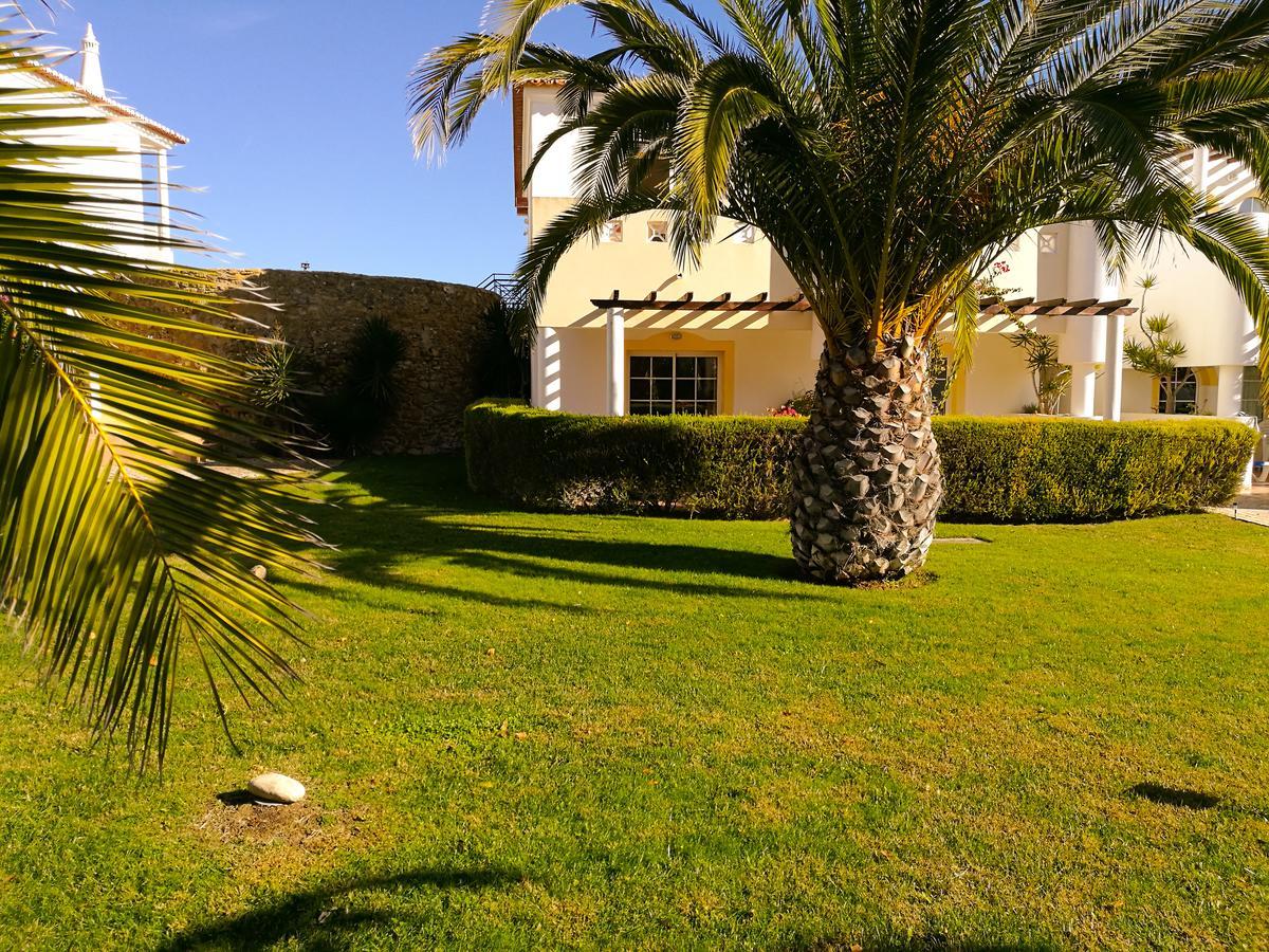 Club House Cvl Hotel Praia Da Luz Bagian luar foto