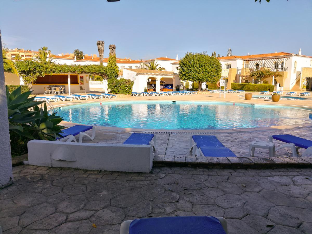Club House Cvl Hotel Praia Da Luz Bagian luar foto
