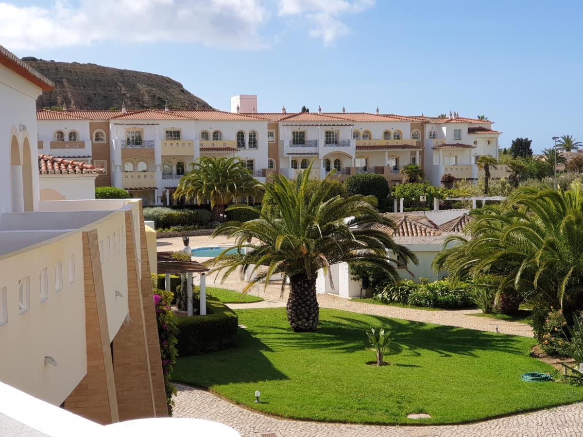 Club House Cvl Hotel Praia Da Luz Bagian luar foto