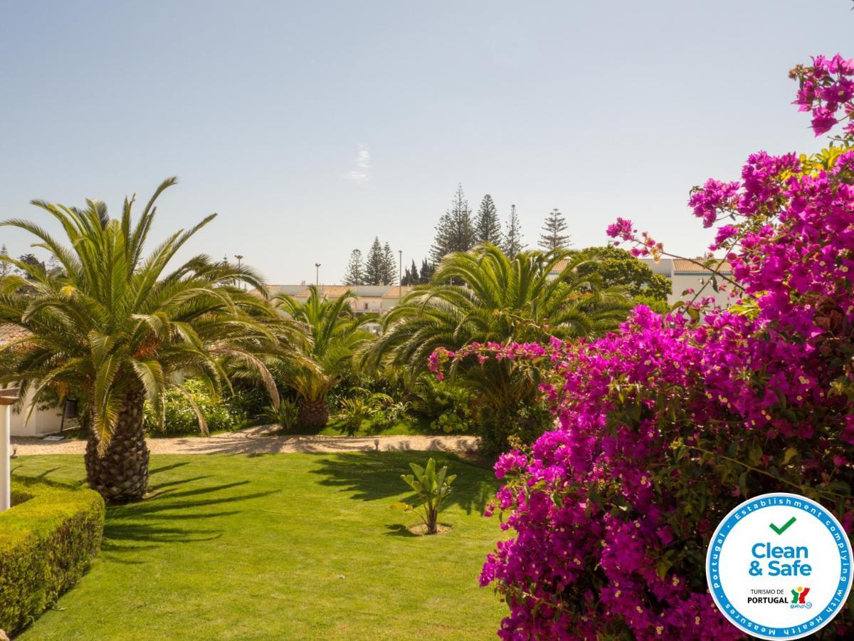 Club House Cvl Hotel Praia Da Luz Bagian luar foto